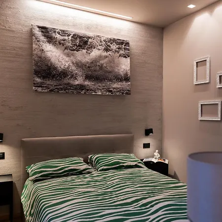 Apartamento Luxury Art & Chromotherapy Apt-hospital District5 *